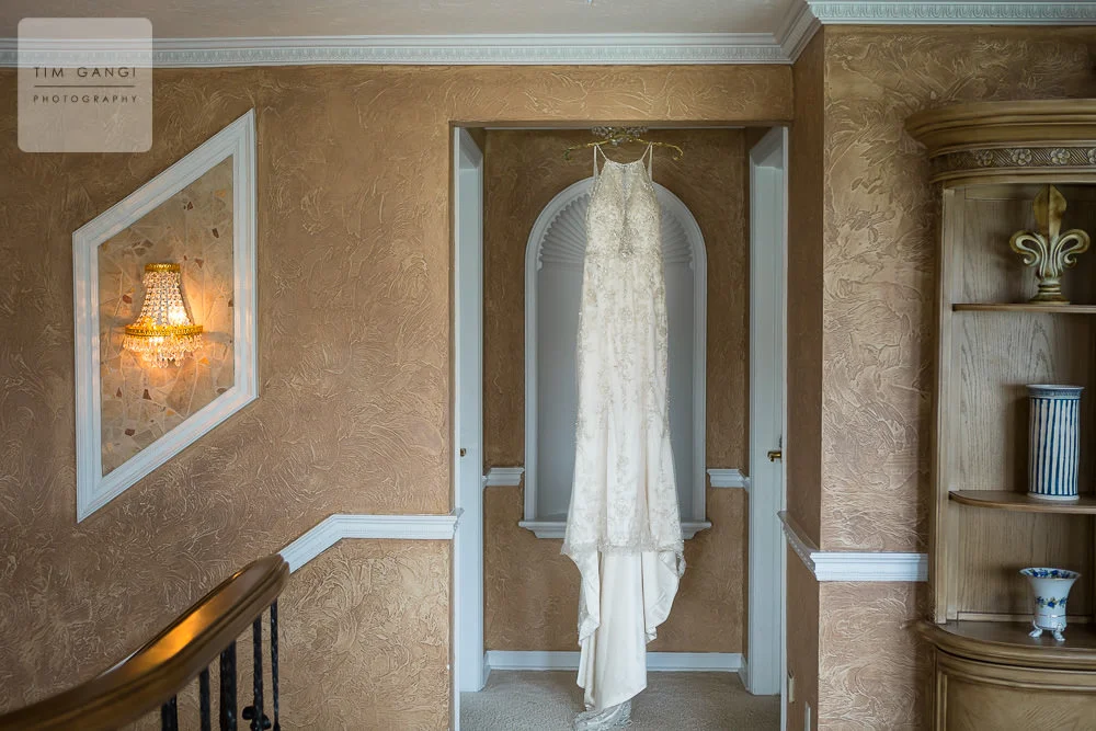 The decor at The Grand Estate complemented Kailey’s wedding dress percectly!