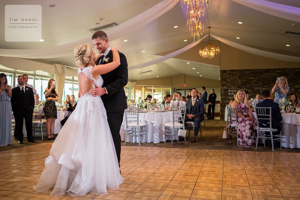  First dance as newlyweds! 