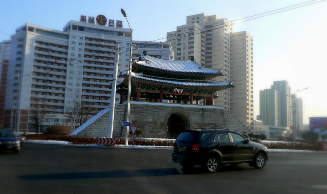 THE OLD GATE