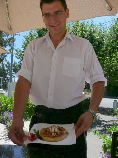 Apple gratin with vanilla ice cream at The French Garden