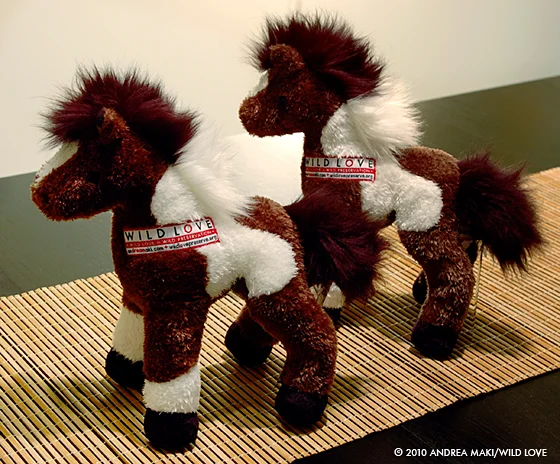 mini_wildlove_pony.jpg