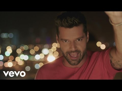 Ricky Martin - La Mordidita (Official Video) ft. Yotuel