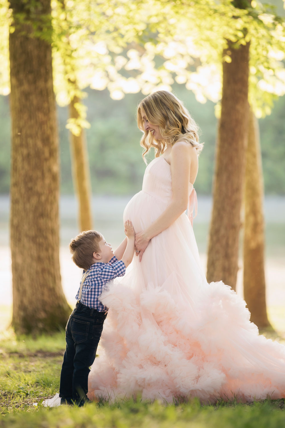 Landon looking so lovingly at baby sissy. 