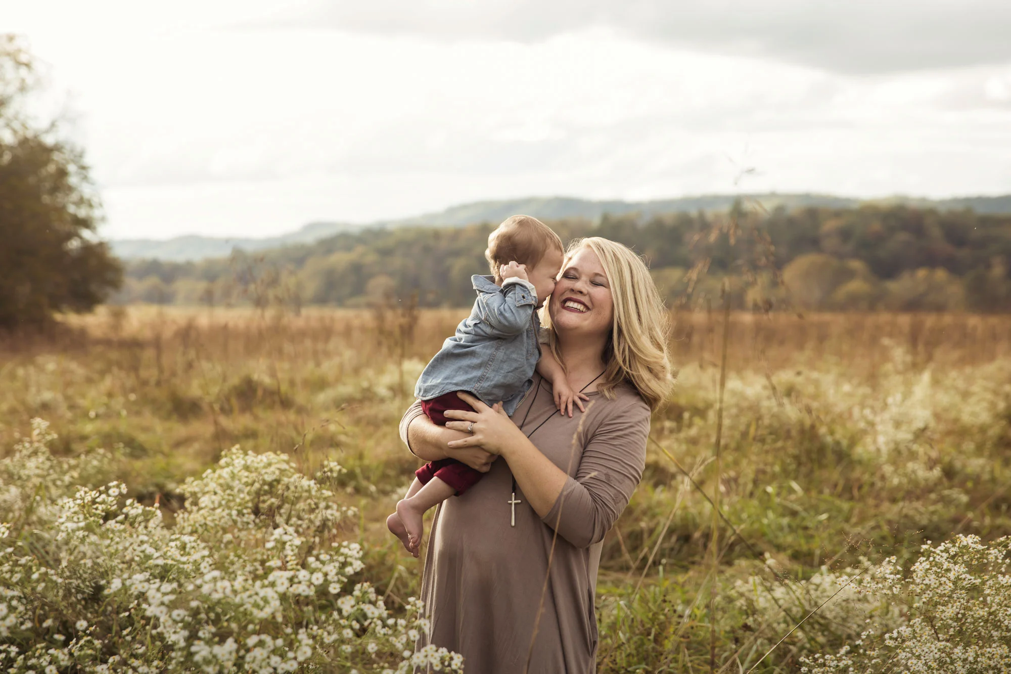 smoky-mountain-photographer-family-picture-mother-and-son.jpg