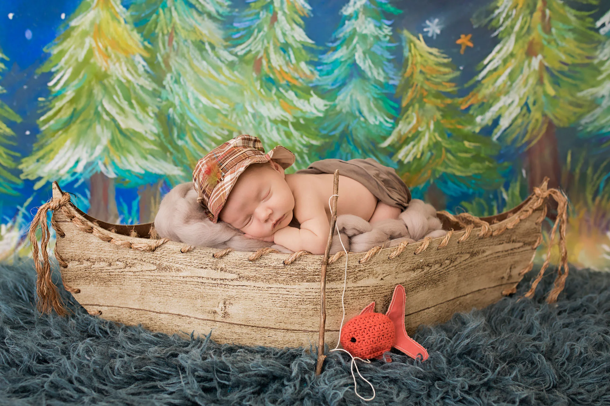 knoxville-newborn-fishing-prop-boat.jpg