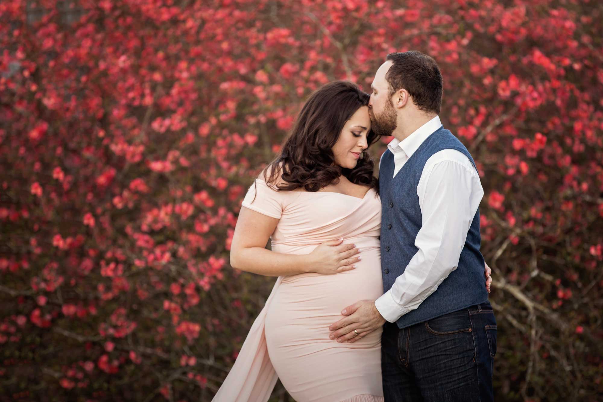 Jessica Gown  Pregnancy photos, Outdoor maternity photos, Pregnancy  photoshoot