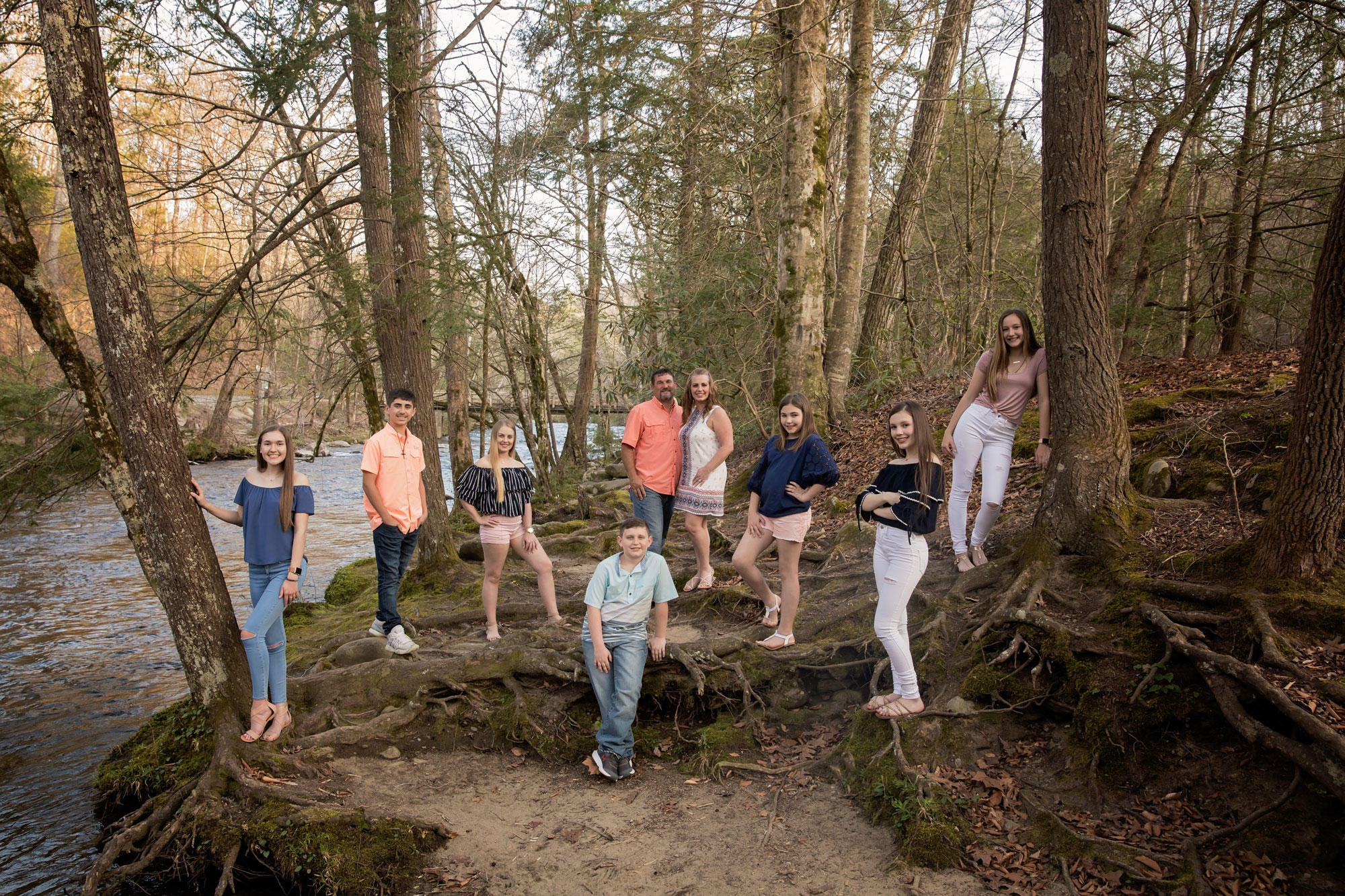 gatlinburg-photographers-family-reunion-at-metcalf-bottoms.jpg