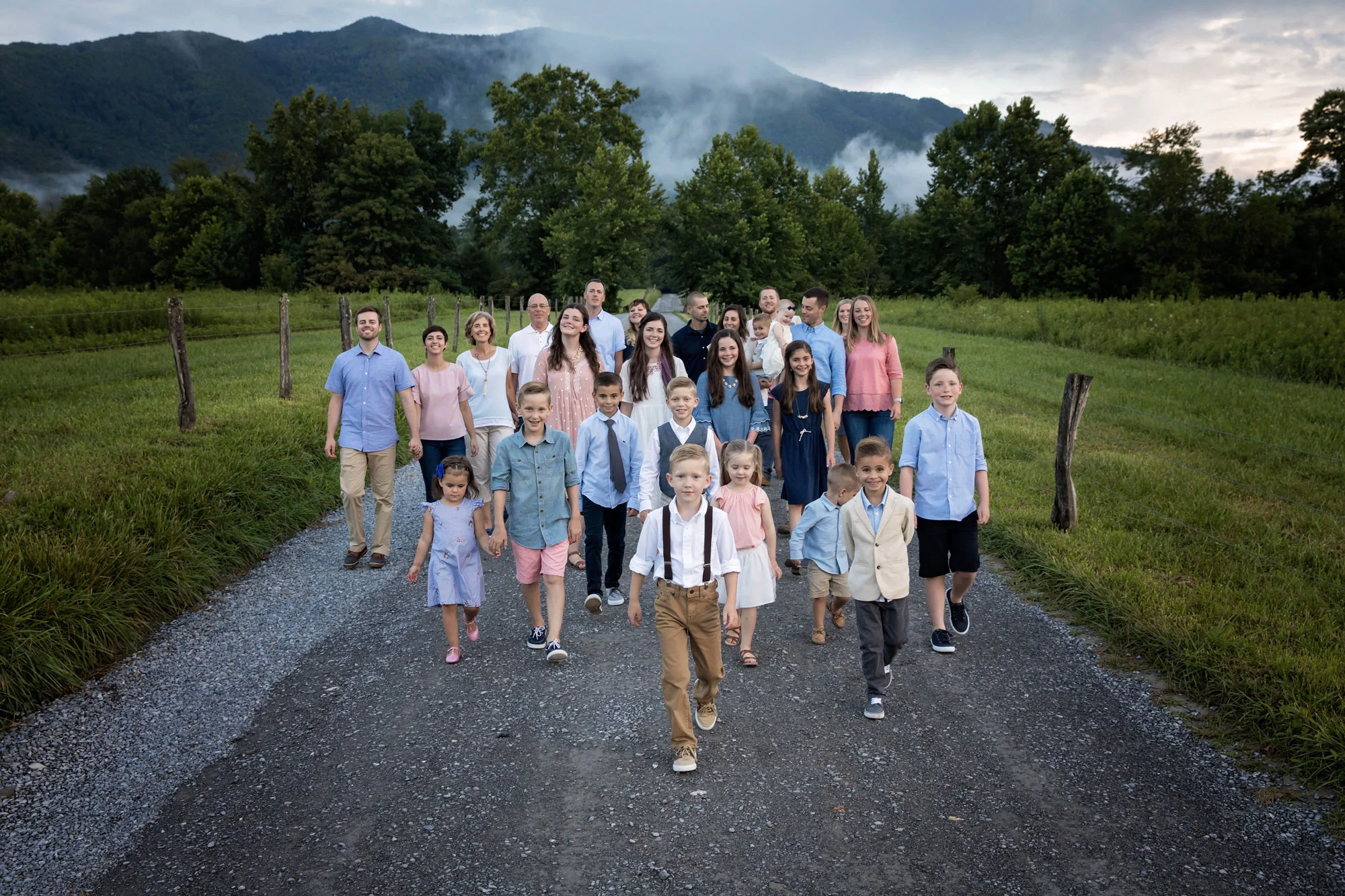 candid-large-family-portrait-smoky-mountains.jpg