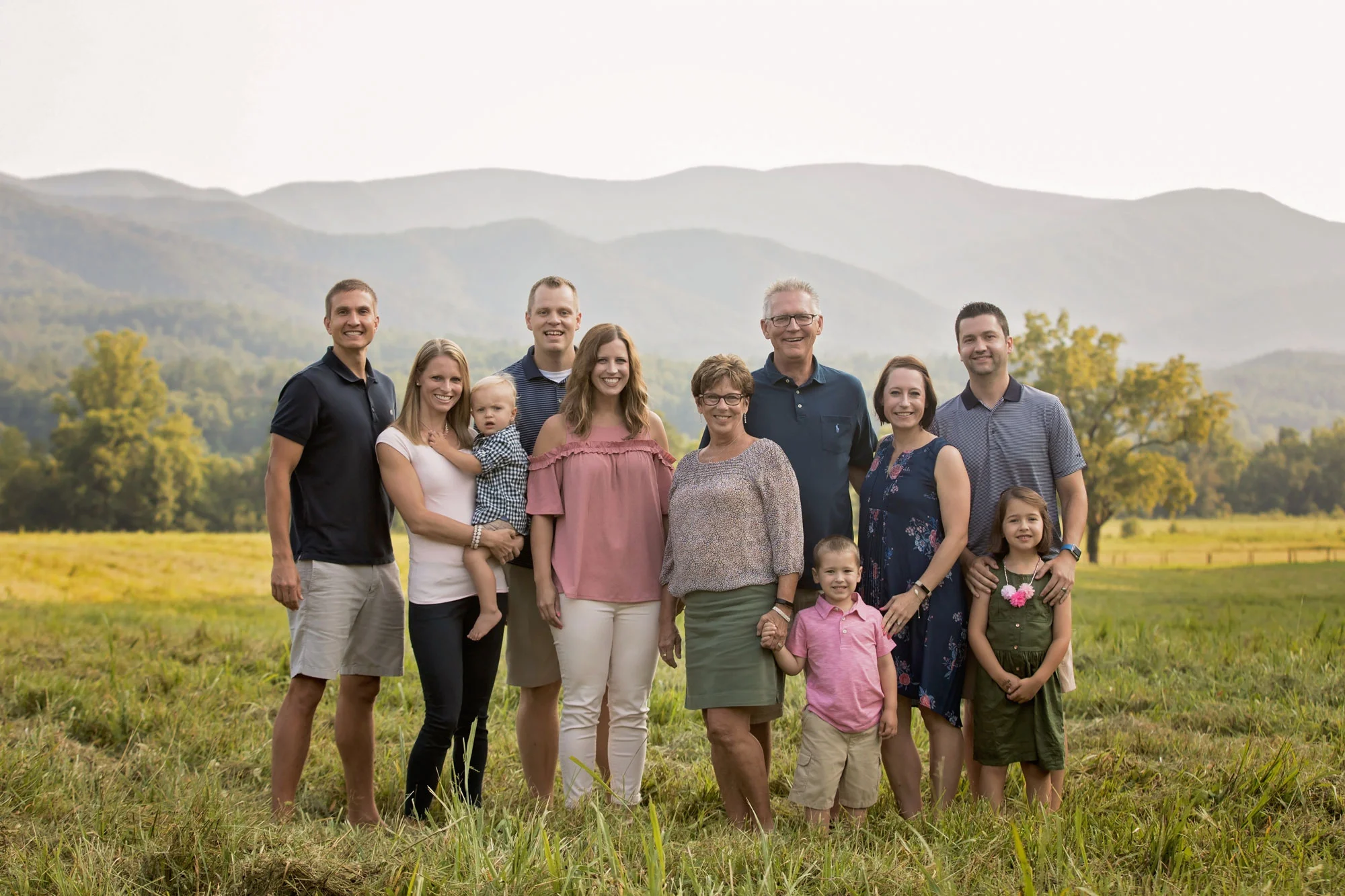 photographers-in-gatlinburg-tn-extended-family.jpg