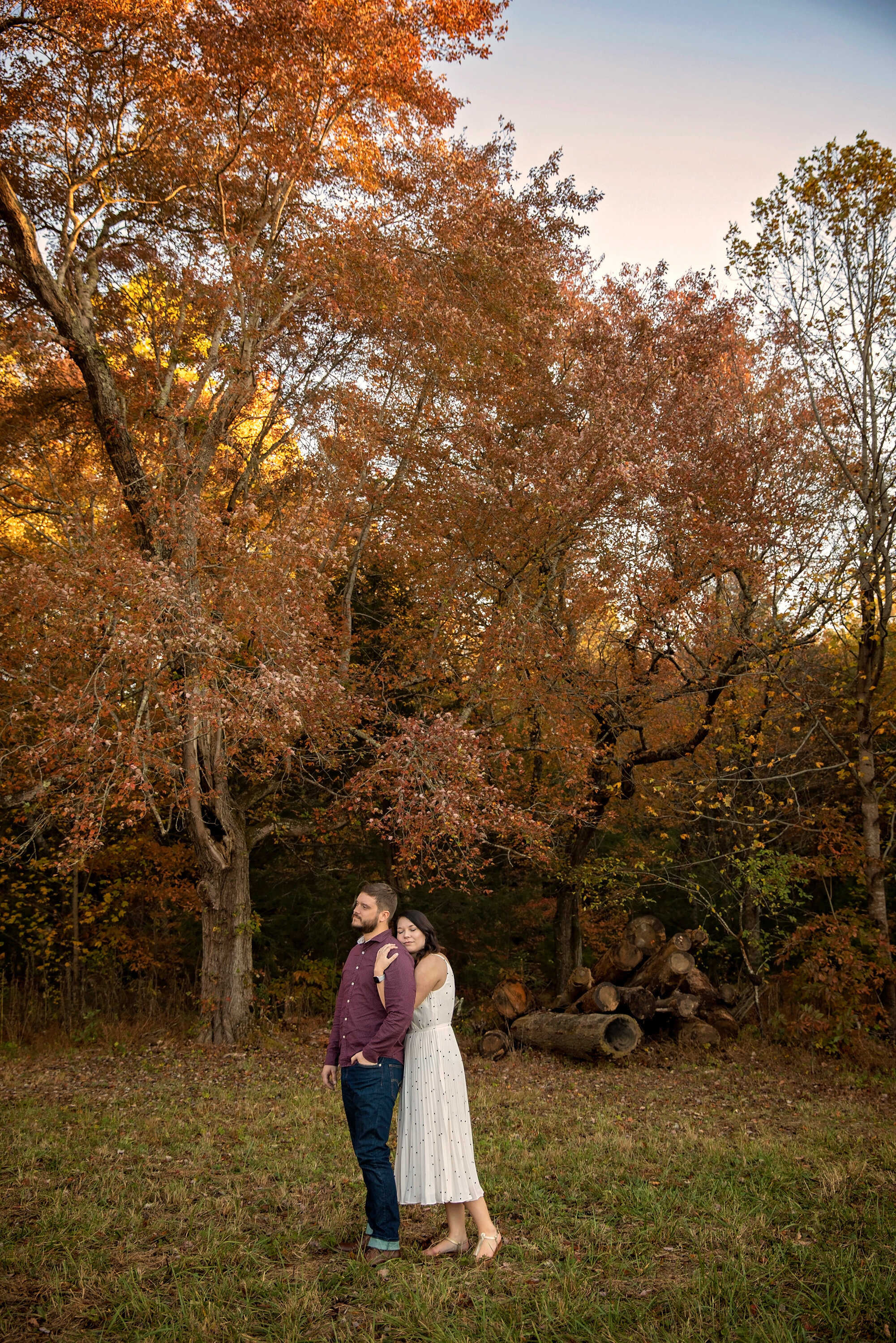 cades-cove-wooded-engagement-session.jpg
