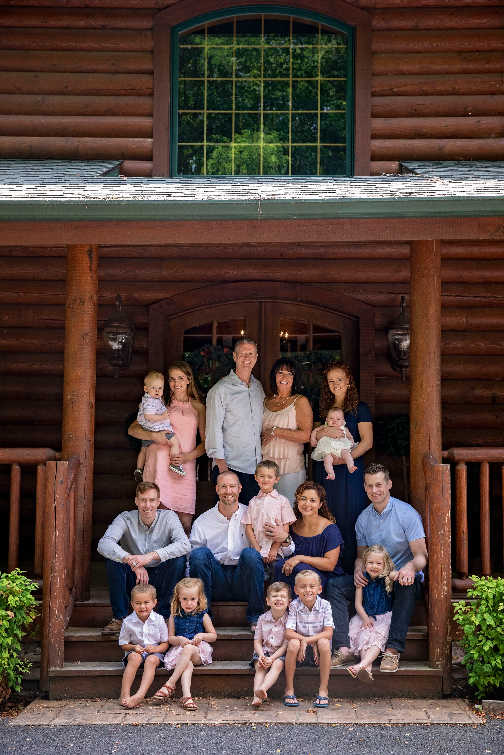 gatlinburg-tn-extended-family-picture-photographer.jpg