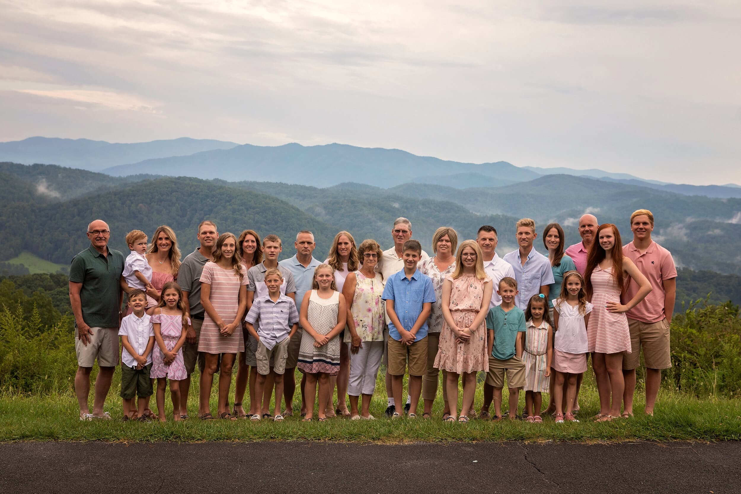 pigeon-forge-family-reunion-photographer.jpg