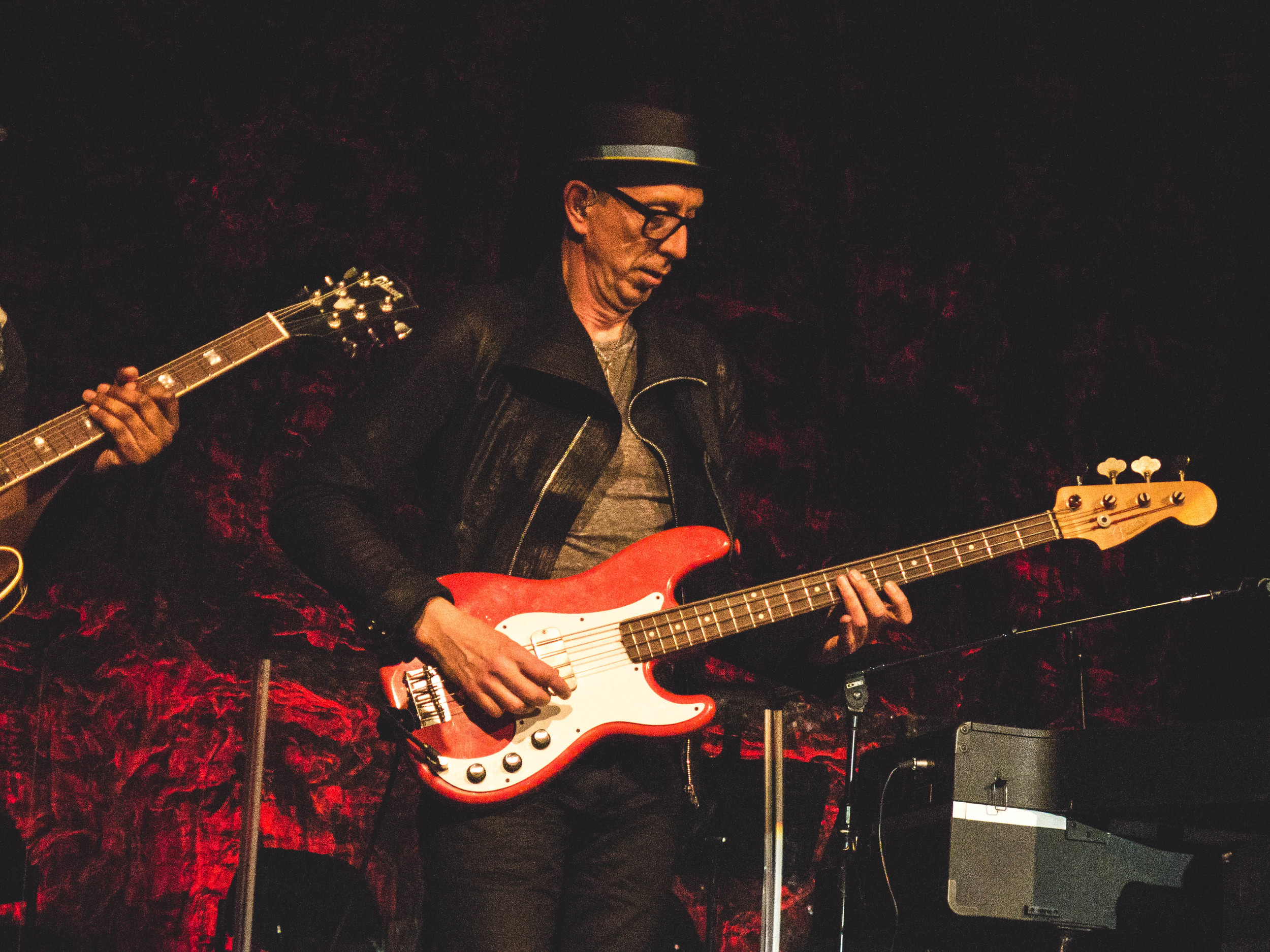 Master of the bass, Pino Palladino.
