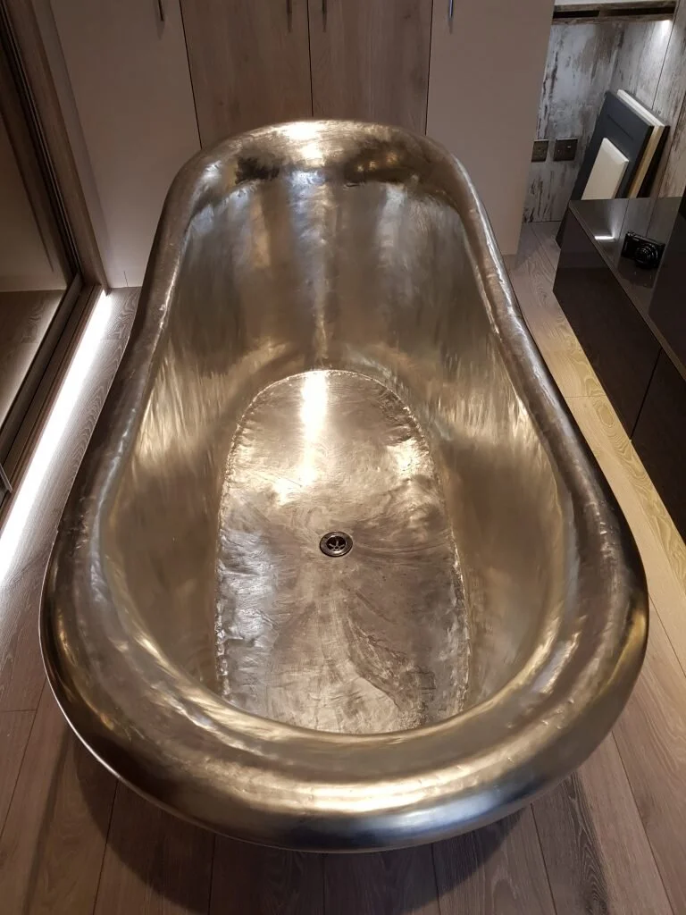 copper_bathtub.jpg