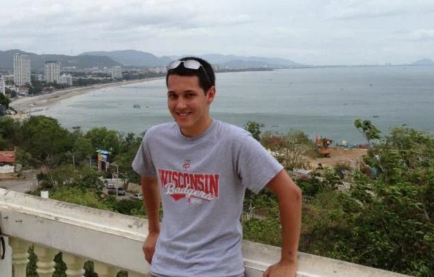 Name : Matthew Marcott Hometown : New Berlin (Milwaukee) WI Undergraduate : University of Wisconsin Medical School : University of Pittsburgh School of Medicine EM Interests : Toxicology, EMS, Infectious diseases What I do for fun : Cooking, growing orchids, video games, board games, beer, music (country/EDM)