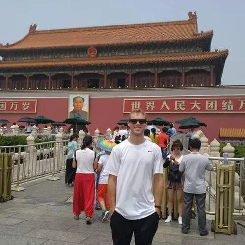 Name : Duncan Hock Hometown: Tampa, Florida Undergraduate : Hong Kong school of photography Med School : Beijing School of Alternative Medicine Interest in Medicine : Acupuncture, Cupping What do I do for fun : Communist stuff