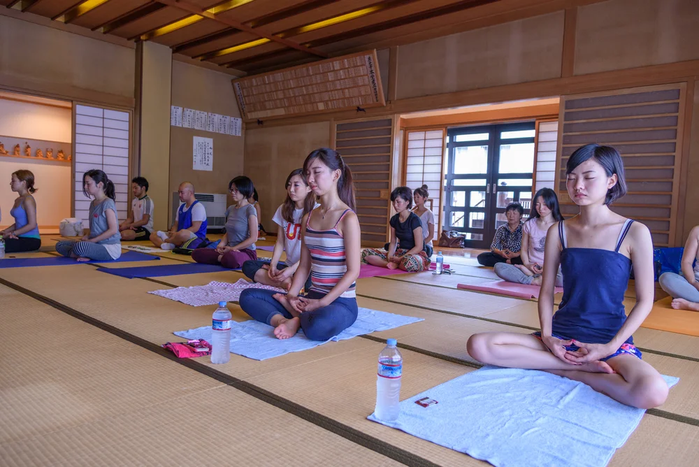 禅ヨガ 東光寺 Office Yoga オフィスヨガ 出張ヨガ オンラインヨガ