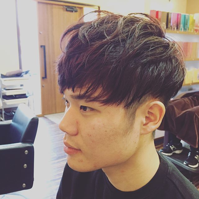 韓国人みたいに！！とのことで高い位置まで刈り上げ！
すごくオシャレなマッシュスタイル
#wasabi_inc  #ravi  #メンズヘアー #江南市 #美容室 #韓国 #マッシュスタイル