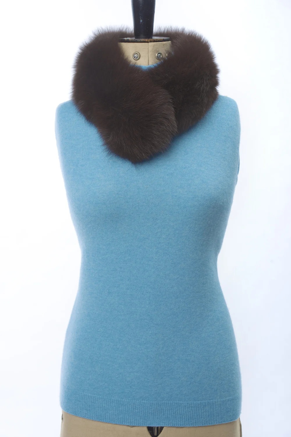 0084 fox fur collar.jpg
