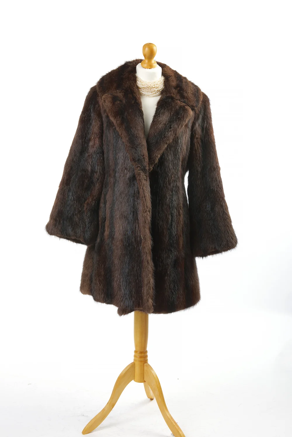 mink fur coat 04.jpg
