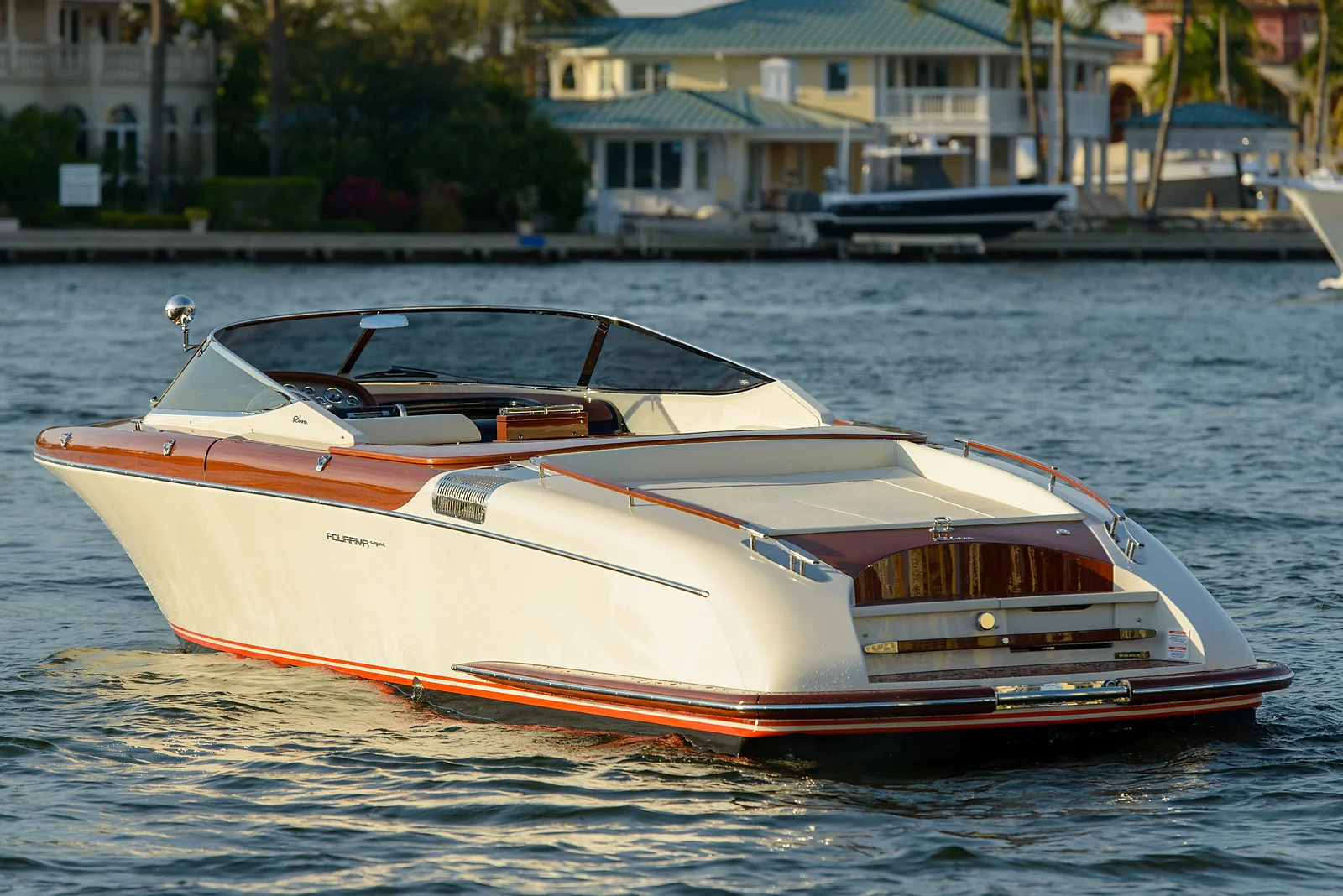 World's Most Beautiful Boat Crafted by Riva Yacht Aquariva Super 33 ft