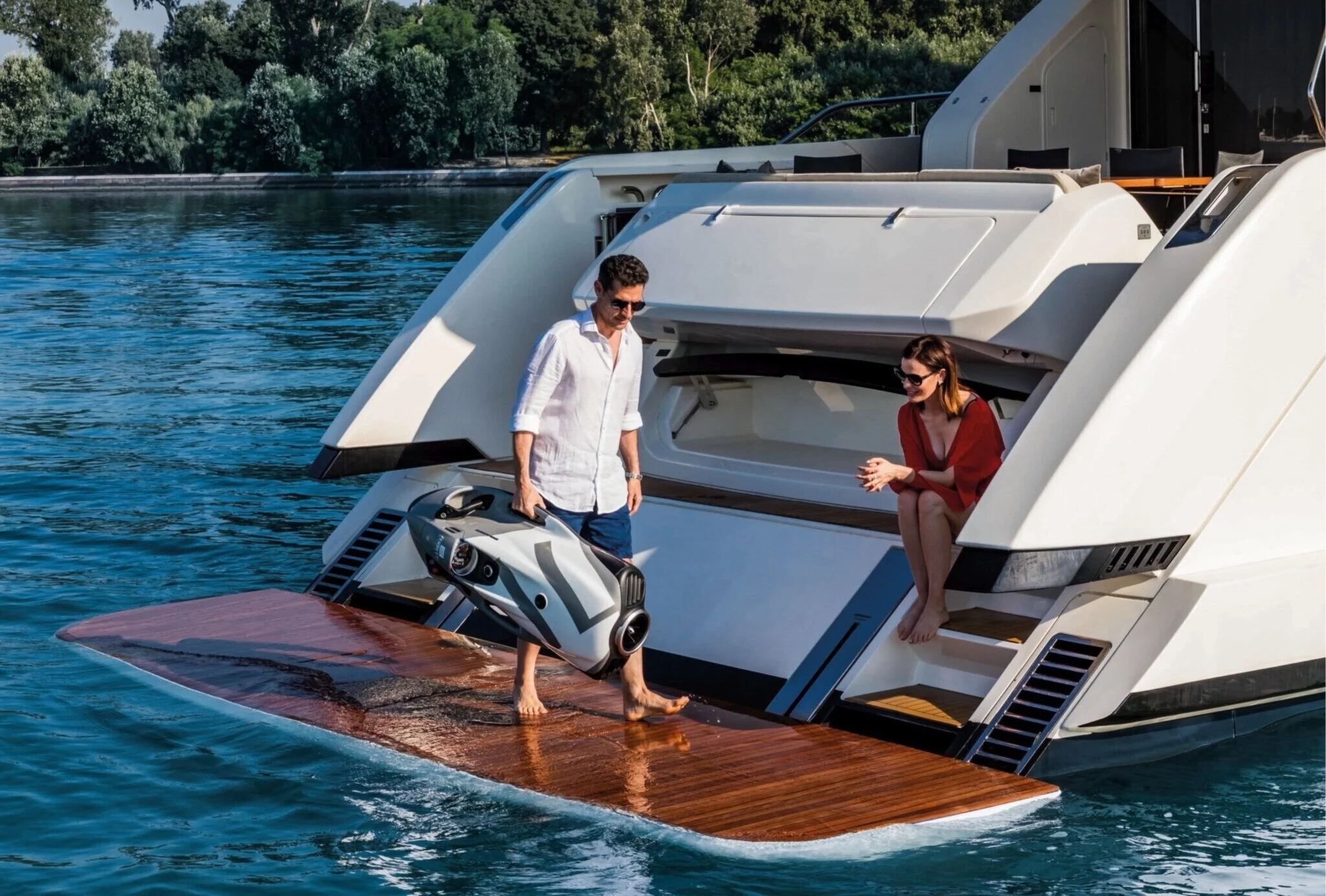 A FERRETTI AFV030401280062 関税送料込 FERRETTI YACHT 670 FOR SALE: Price, Availability & Options