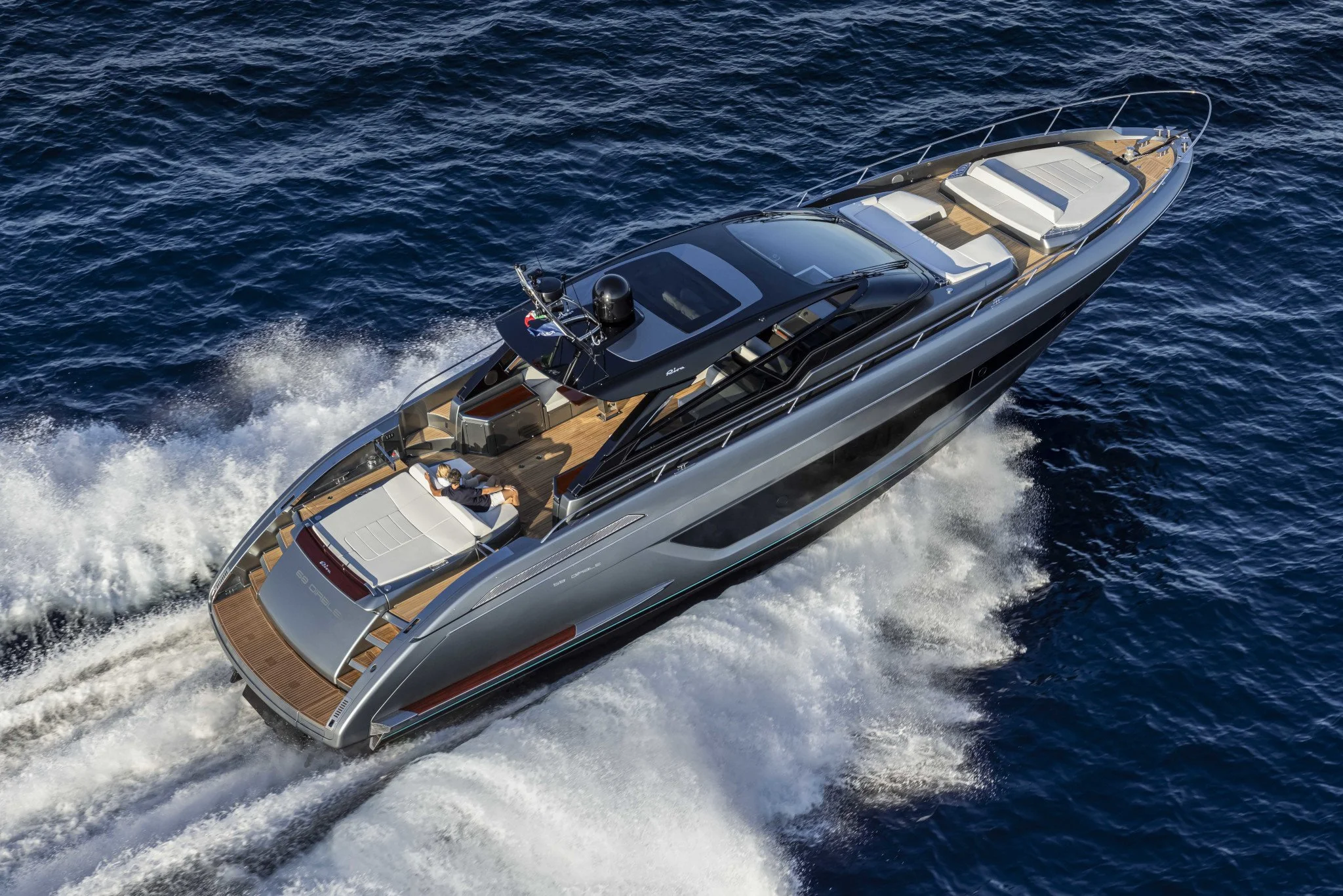 Riva 68 Diable Paint Color