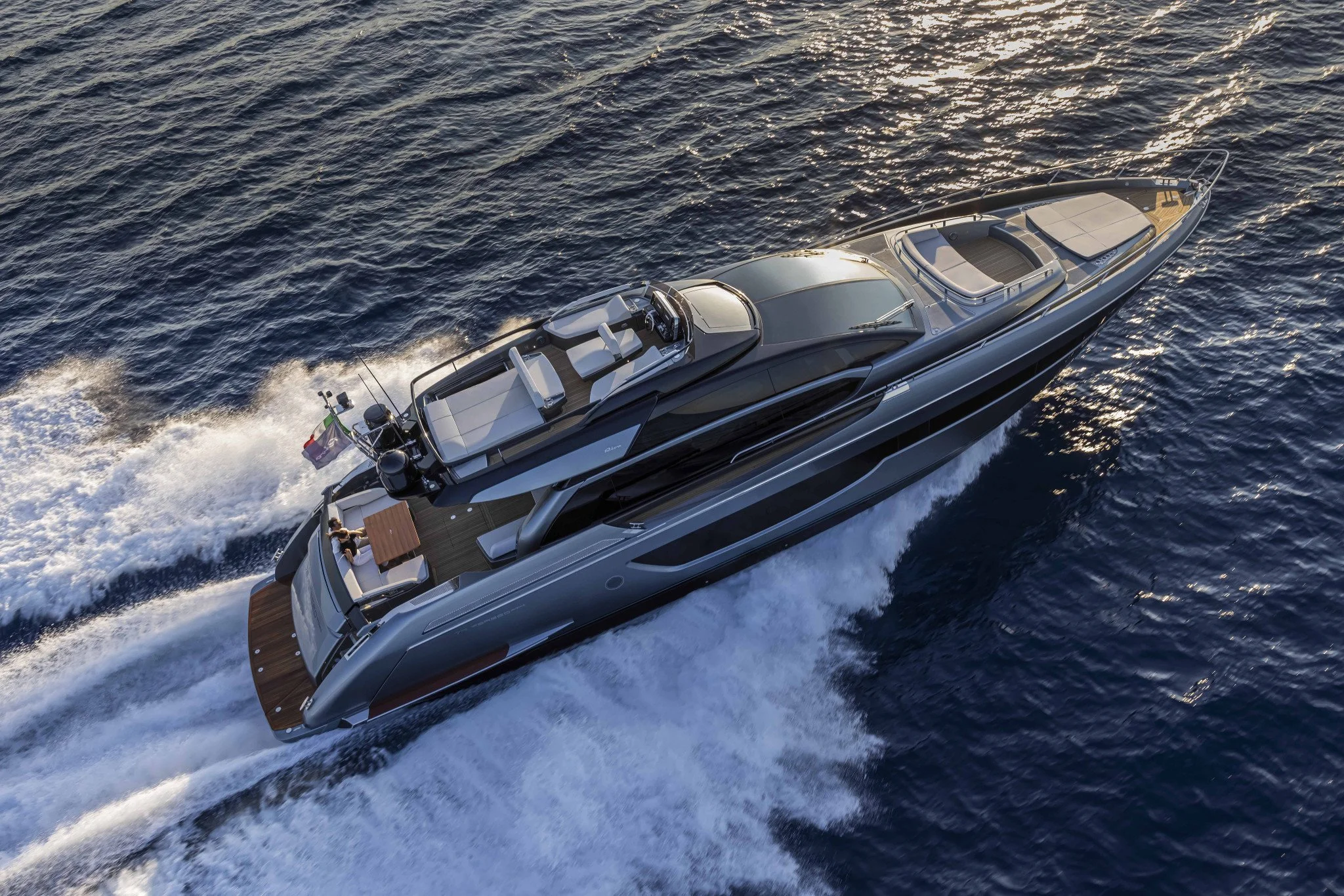 RIVA 76 PERSEO SUPER RUNNING OFFSHORE
