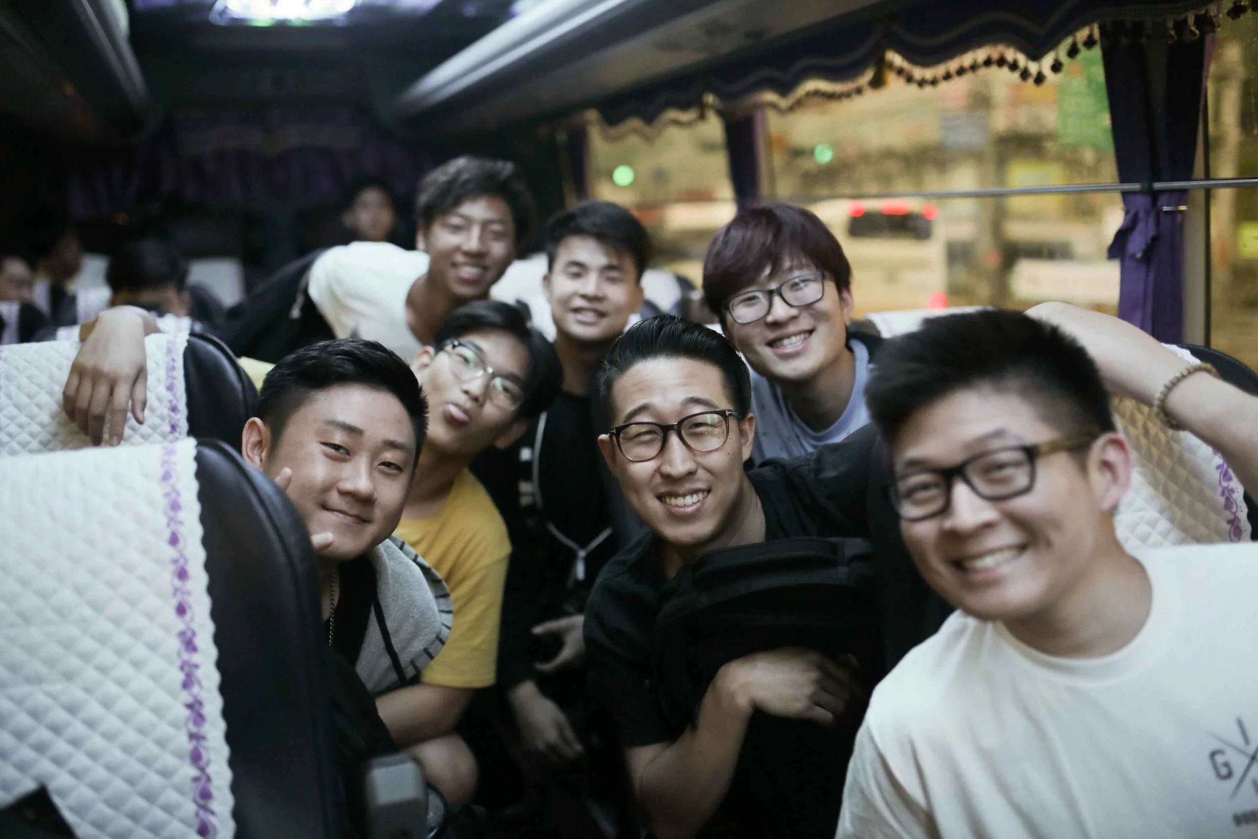 BOYS BUS