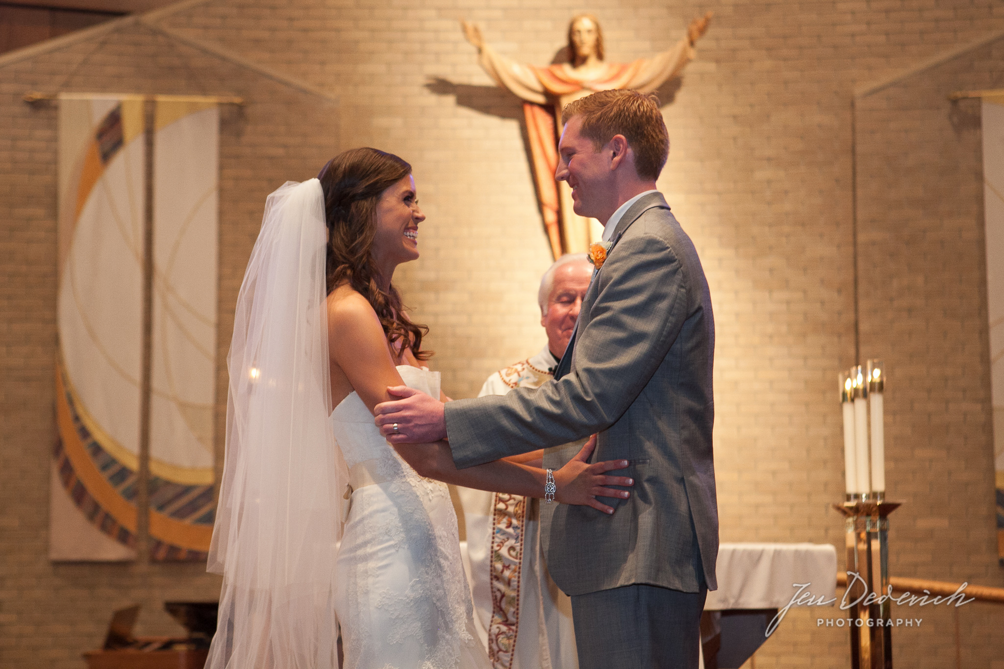 025_madison-wisconsin-wedding-ceremony.jpg