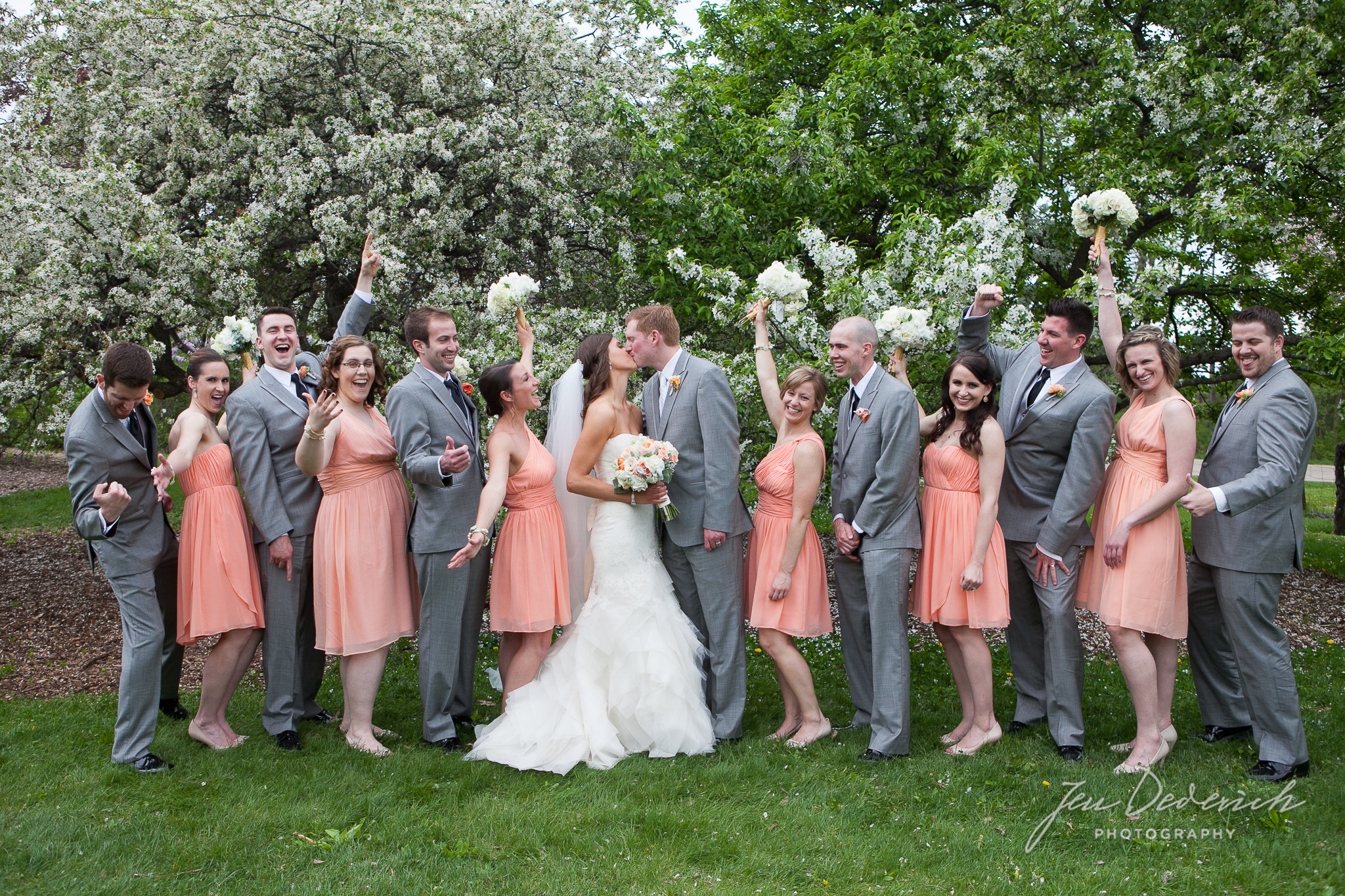 032_spring-bridal-party-madison-wisconsin.jpg