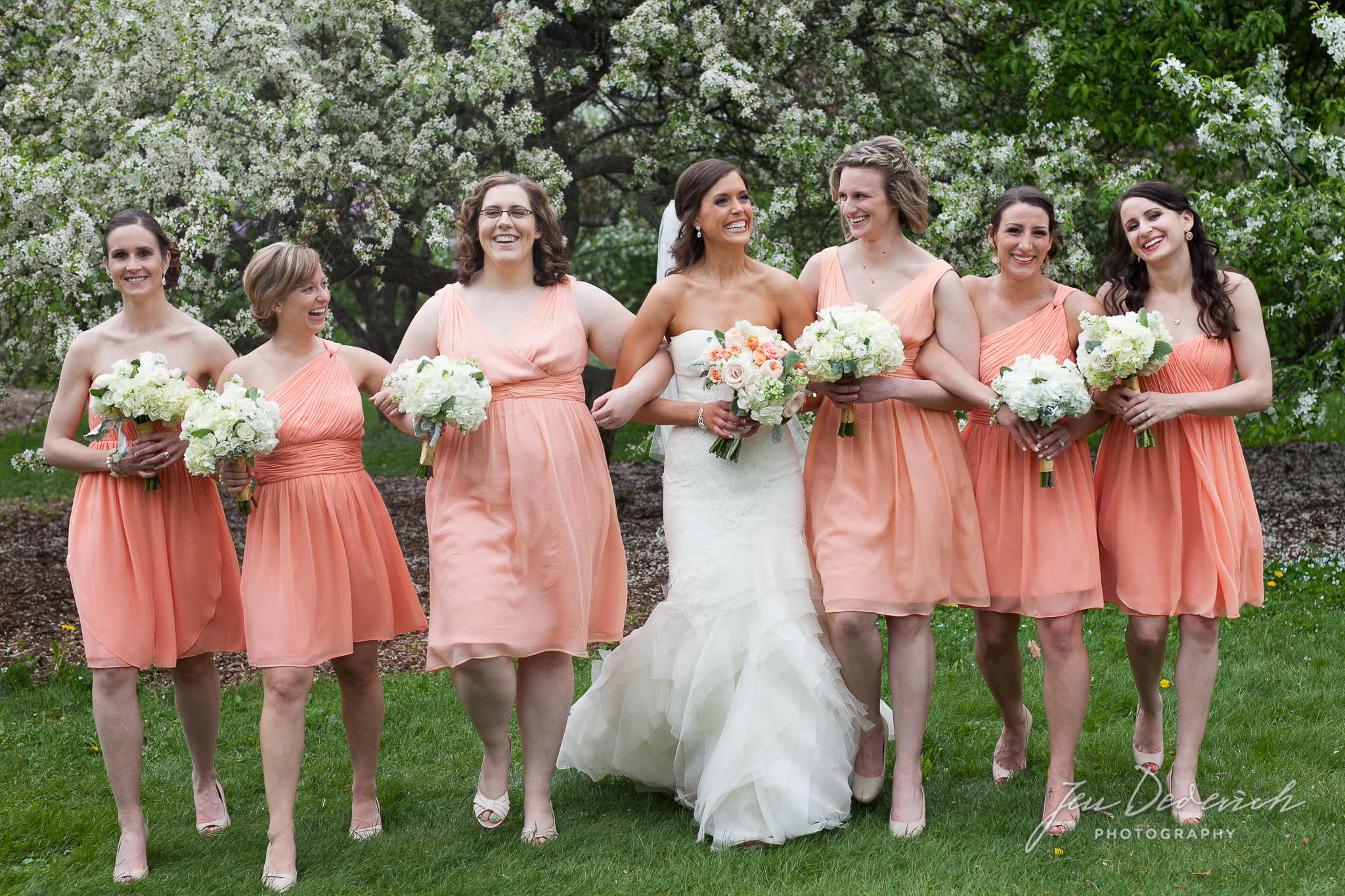 039_spring-bridesmaids-madison-wisconsin.jpg