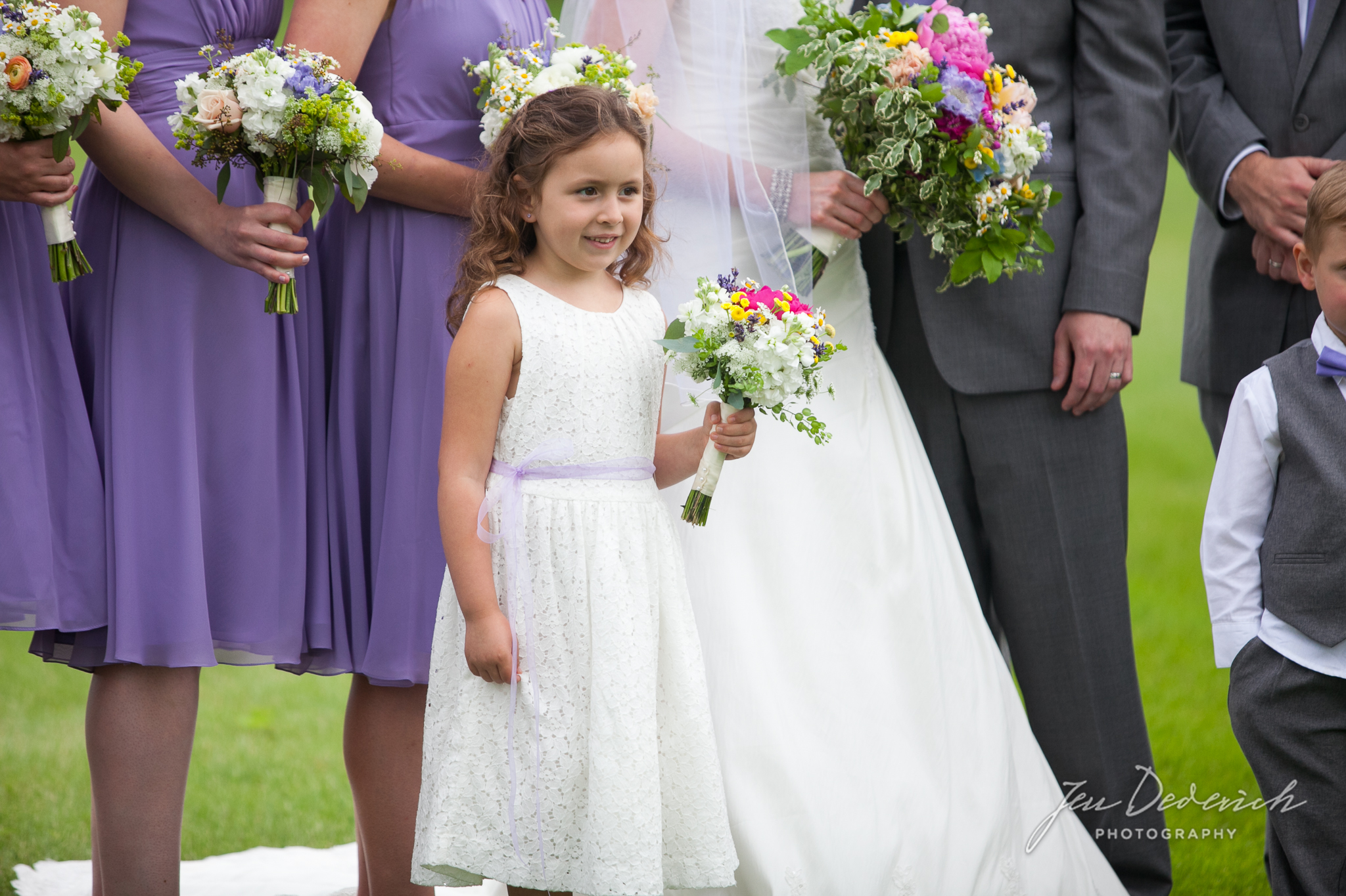 wedding day flower girl