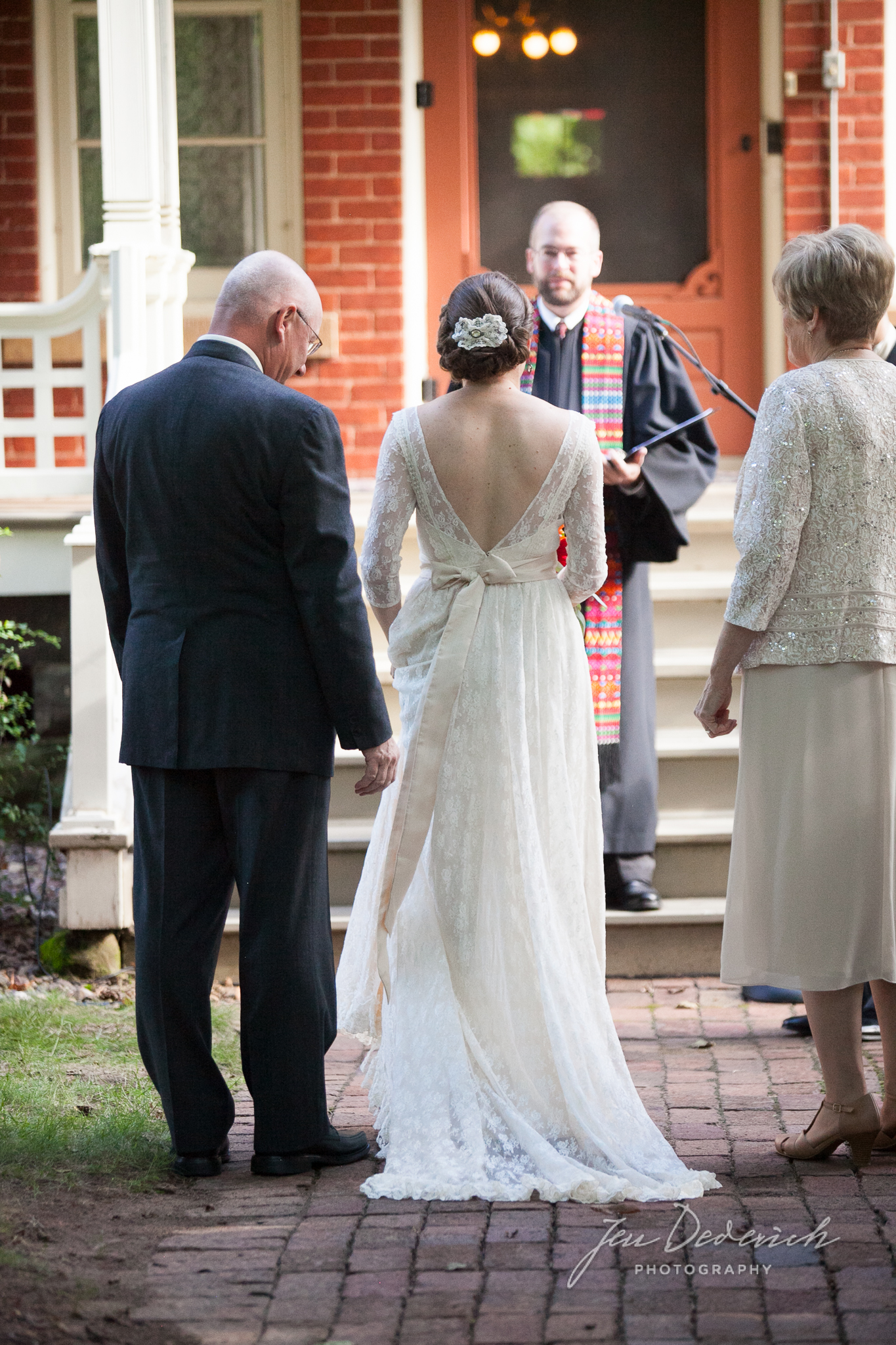 007_Wisconsin-wedding-ceremony.jpg