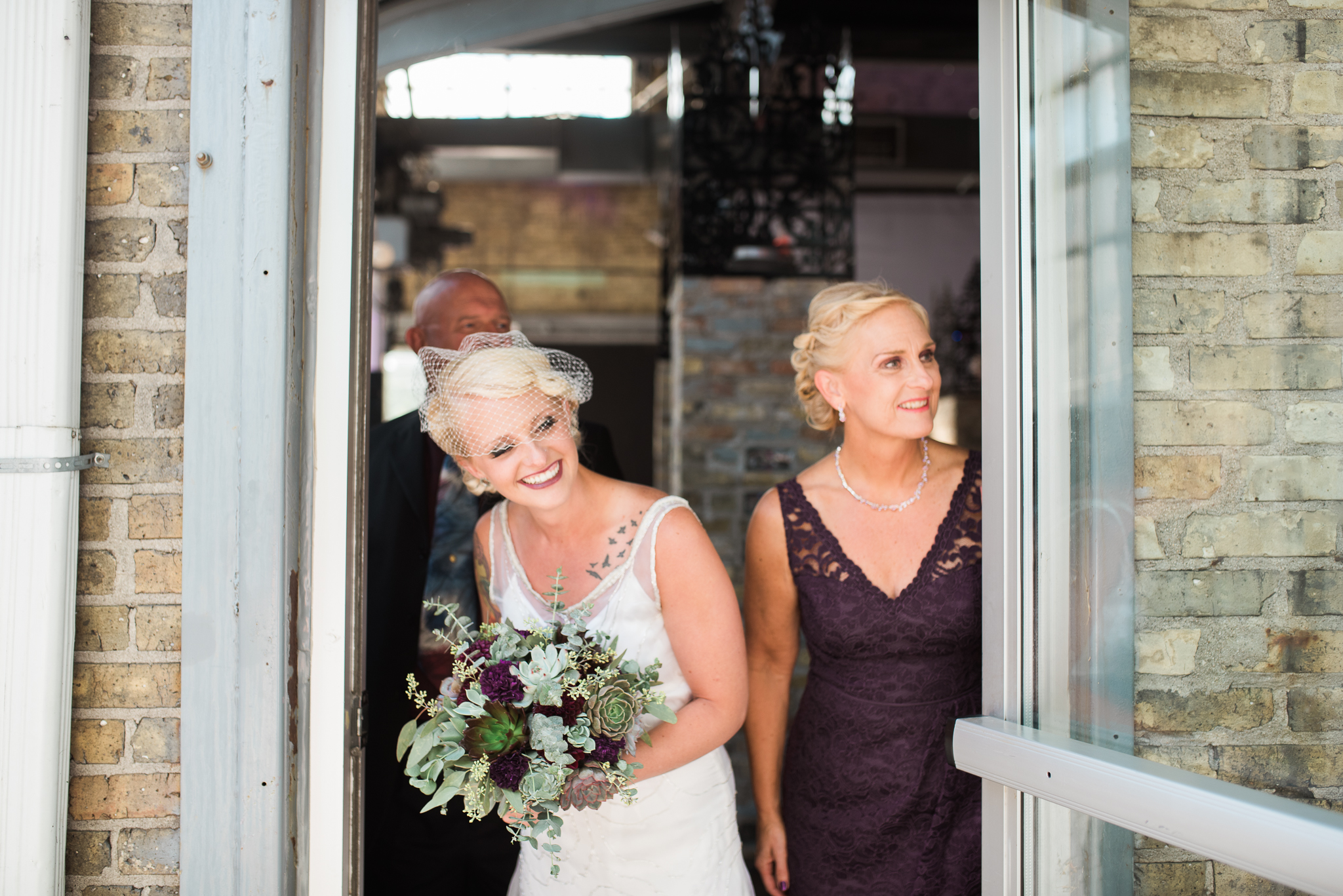 Milwaukee-Industrial-Urban-Wedding-Jen-Dederich-Photography_083.jpg