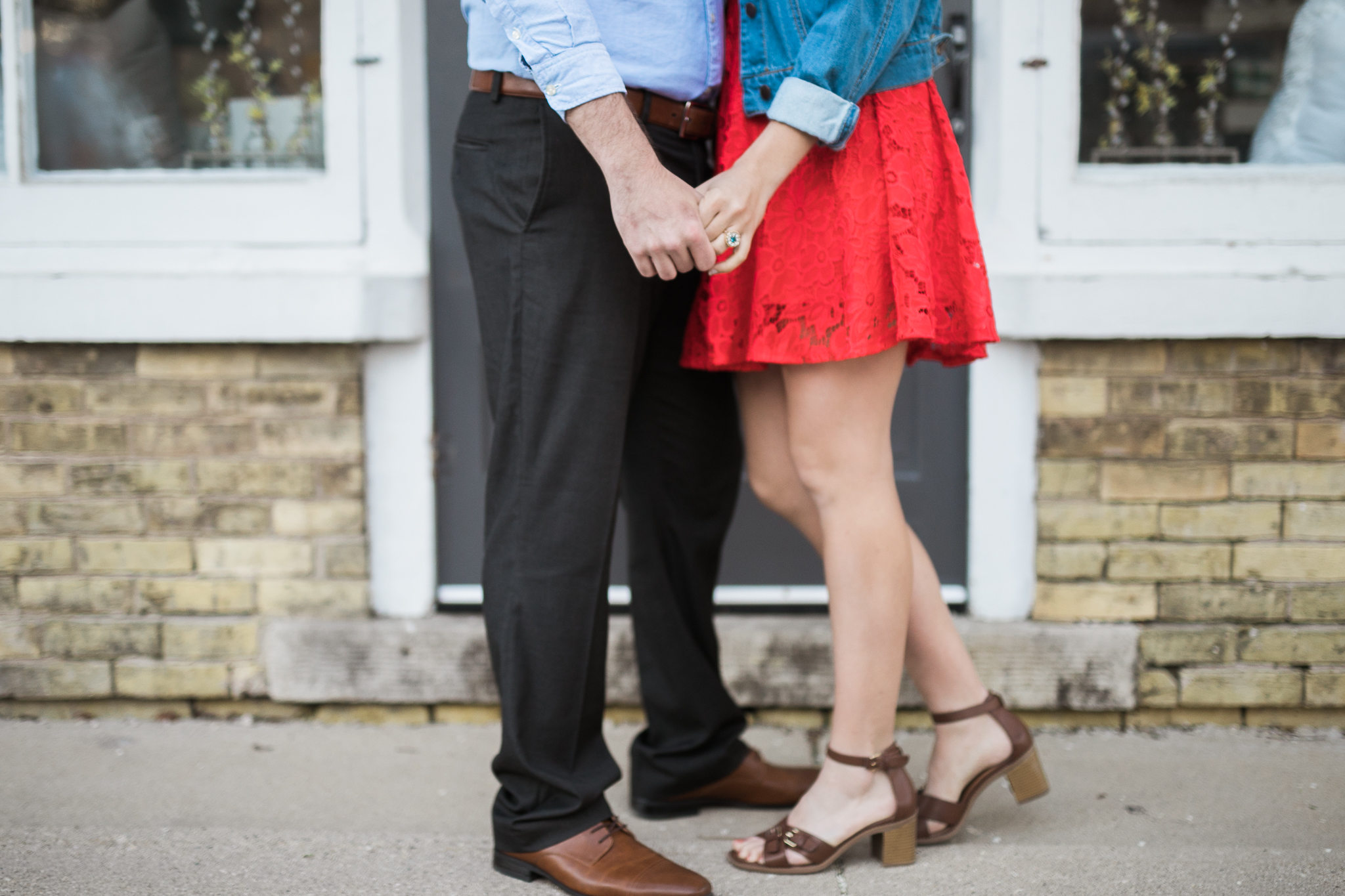 Engagement-Session-Cedarburg-Wisconsin_033.jpg