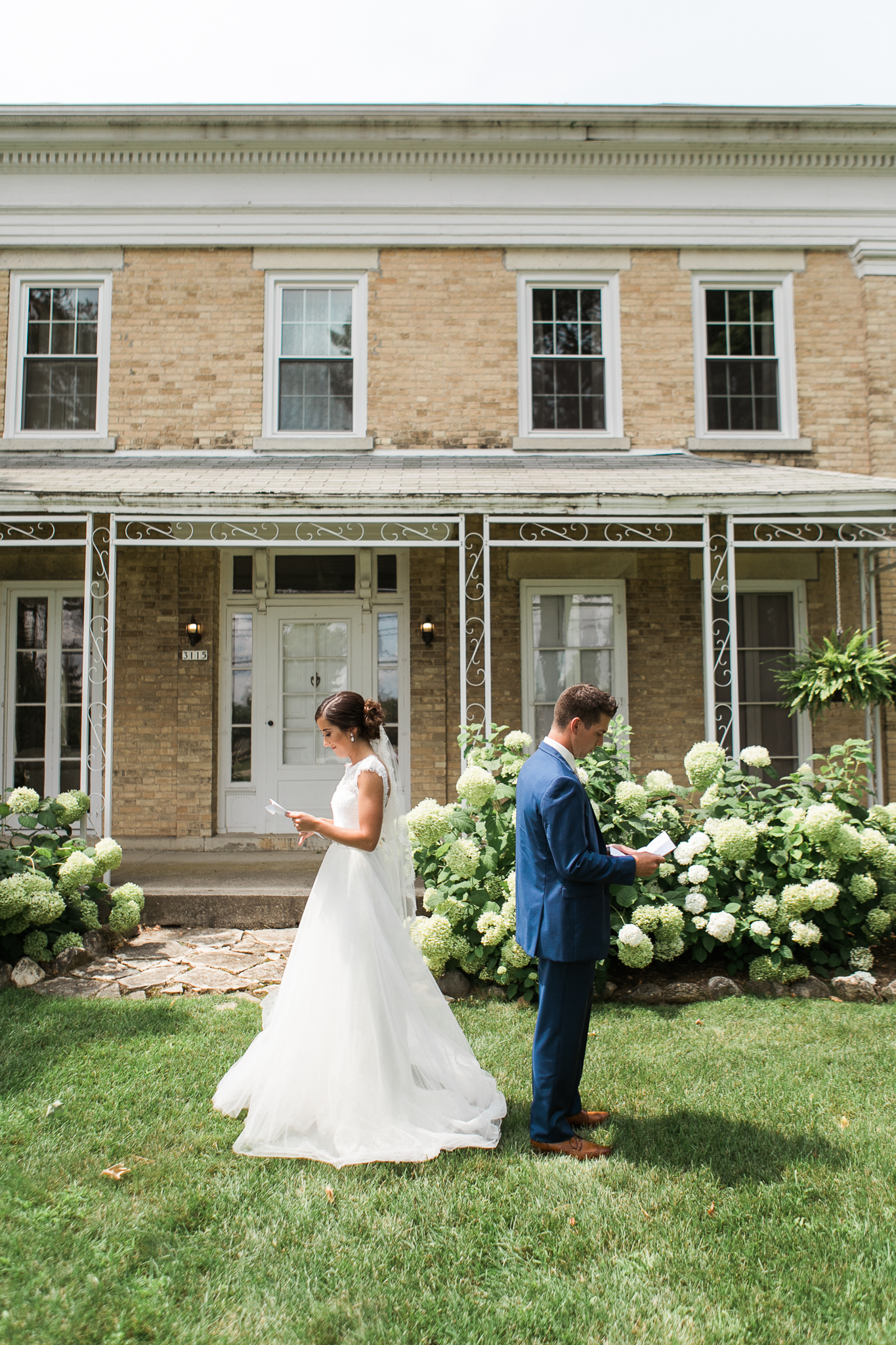 Elegant-Barn-Wedding-Rustic-Manor-1848-Wisconsin_049.jpg