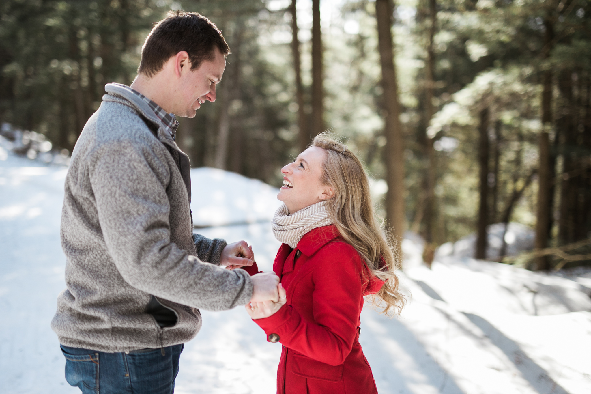 Wisconsin-winter-engagement-Northwoods_010.jpg