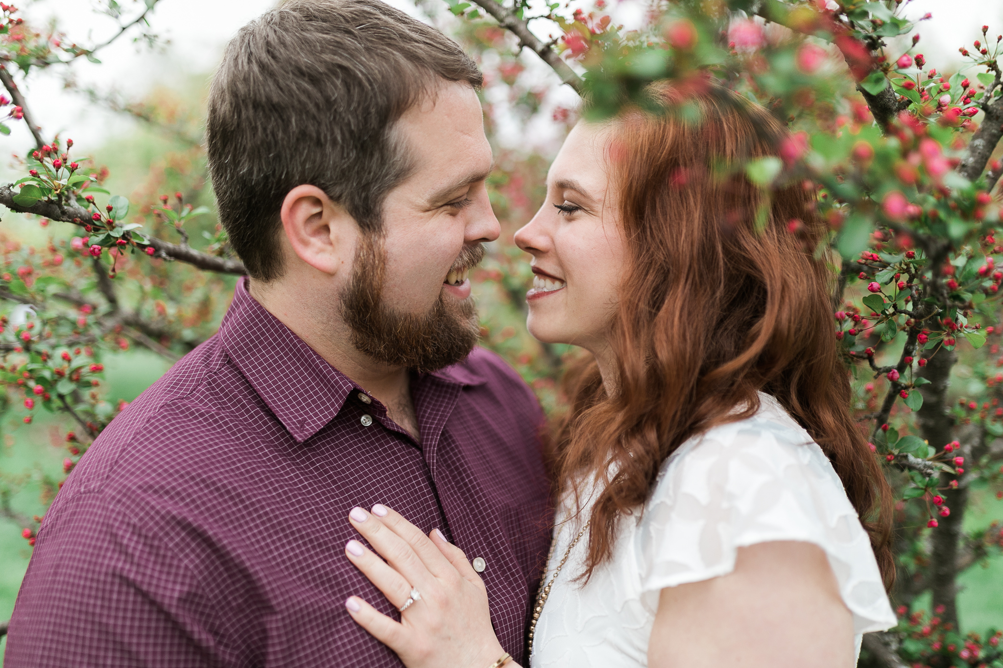 Madison-Wisconsin-spring-engagement-portraits_023.jpg