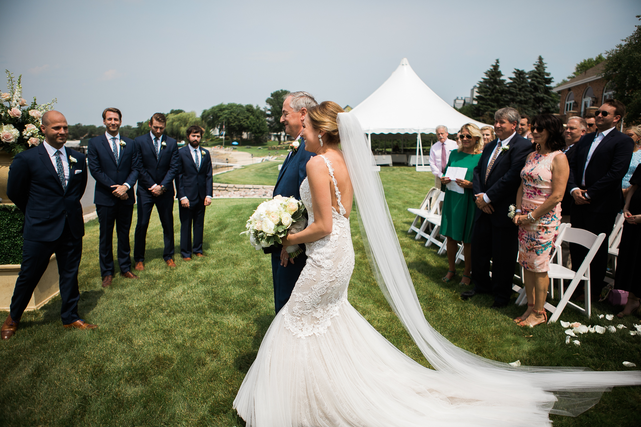 Lake-Estate-Backyard-Wedding-Wisconsin_053.jpg