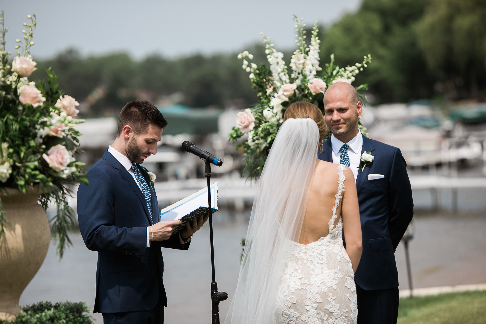 Lake-Estate-Backyard-Wedding-Wisconsin_061.jpg