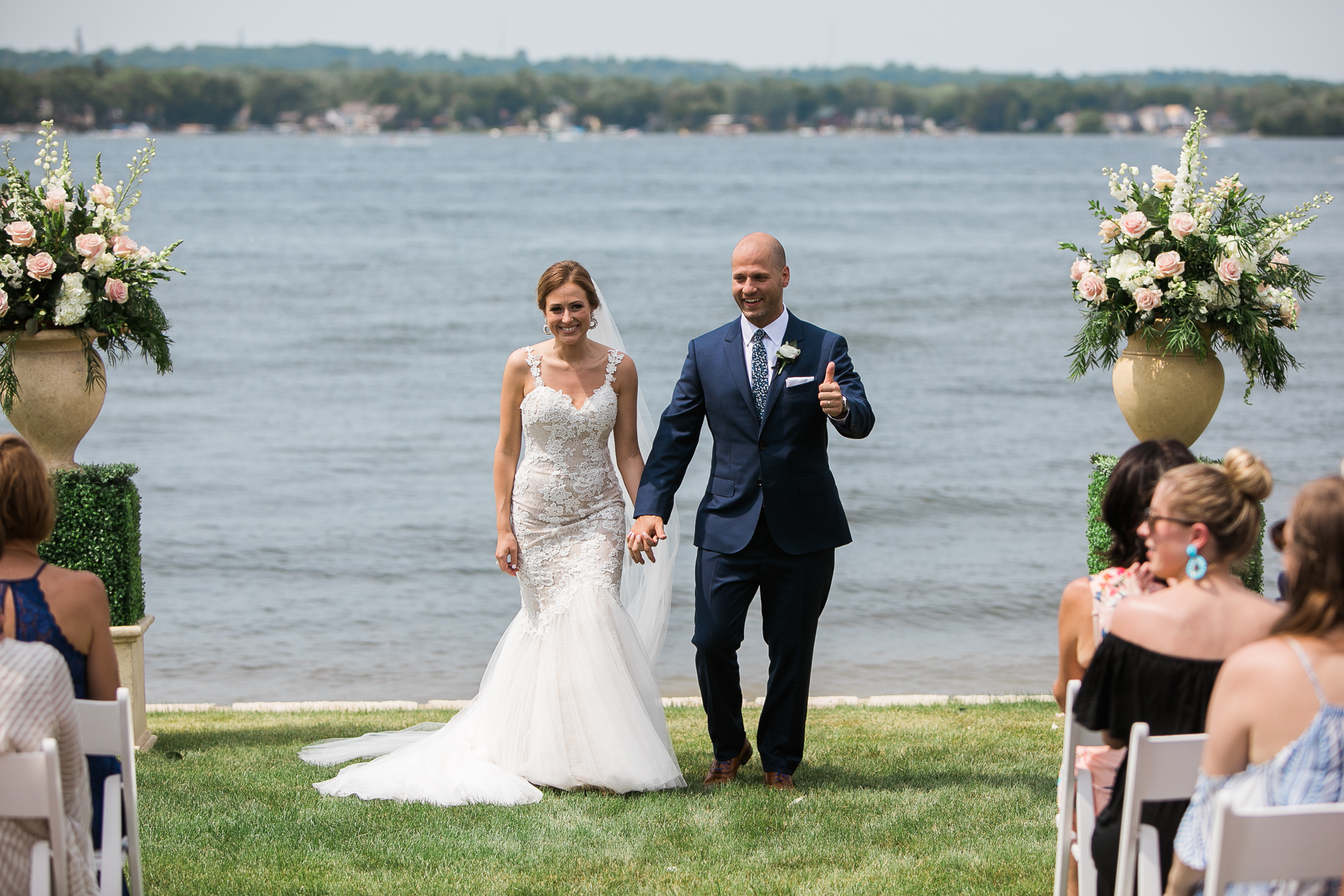 Lake-Estate-Backyard-Wedding-Wisconsin_087.jpg