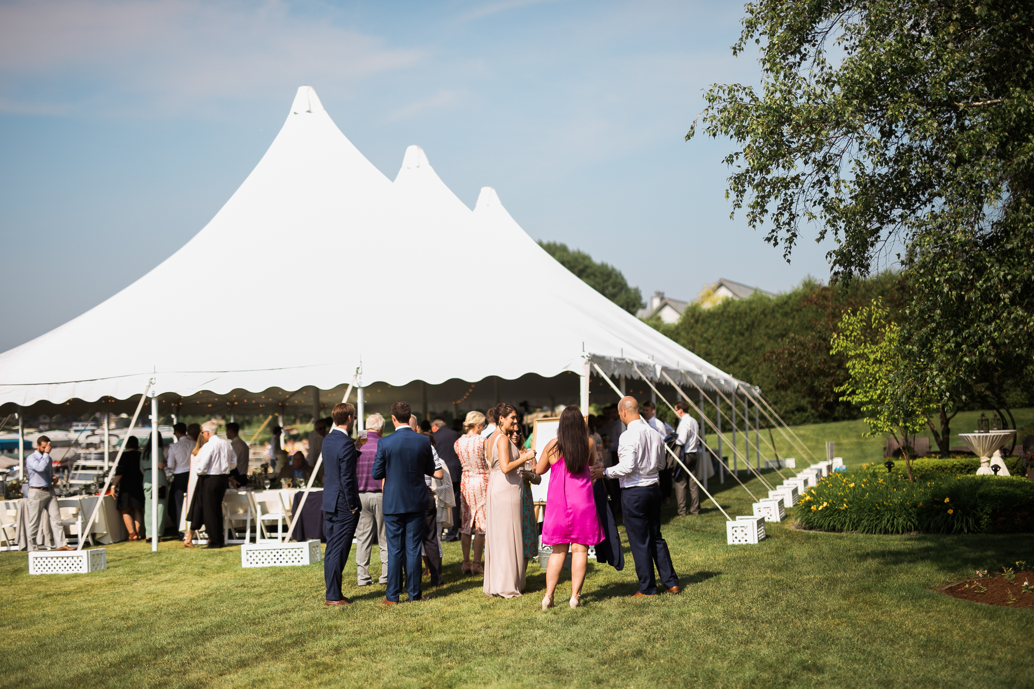 Lake-Estate-Backyard-Wedding-Wisconsin_146.jpg