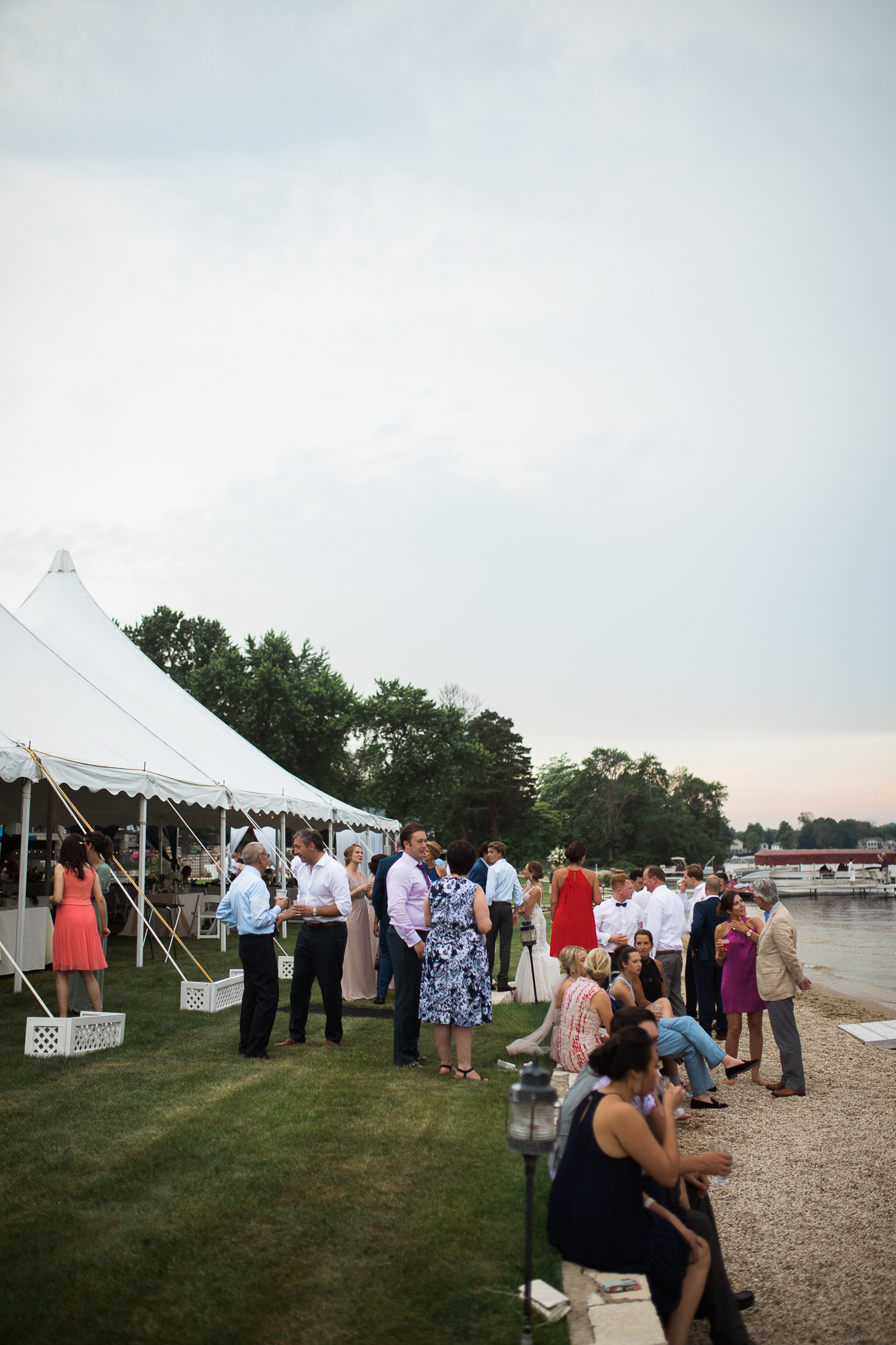 Lake-Estate-Backyard-Wedding-Wisconsin_185.jpg