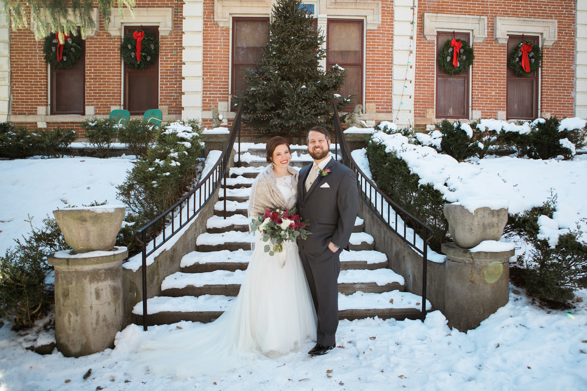 Minnesota-winter-wedding-New-Ulm_029.jpg