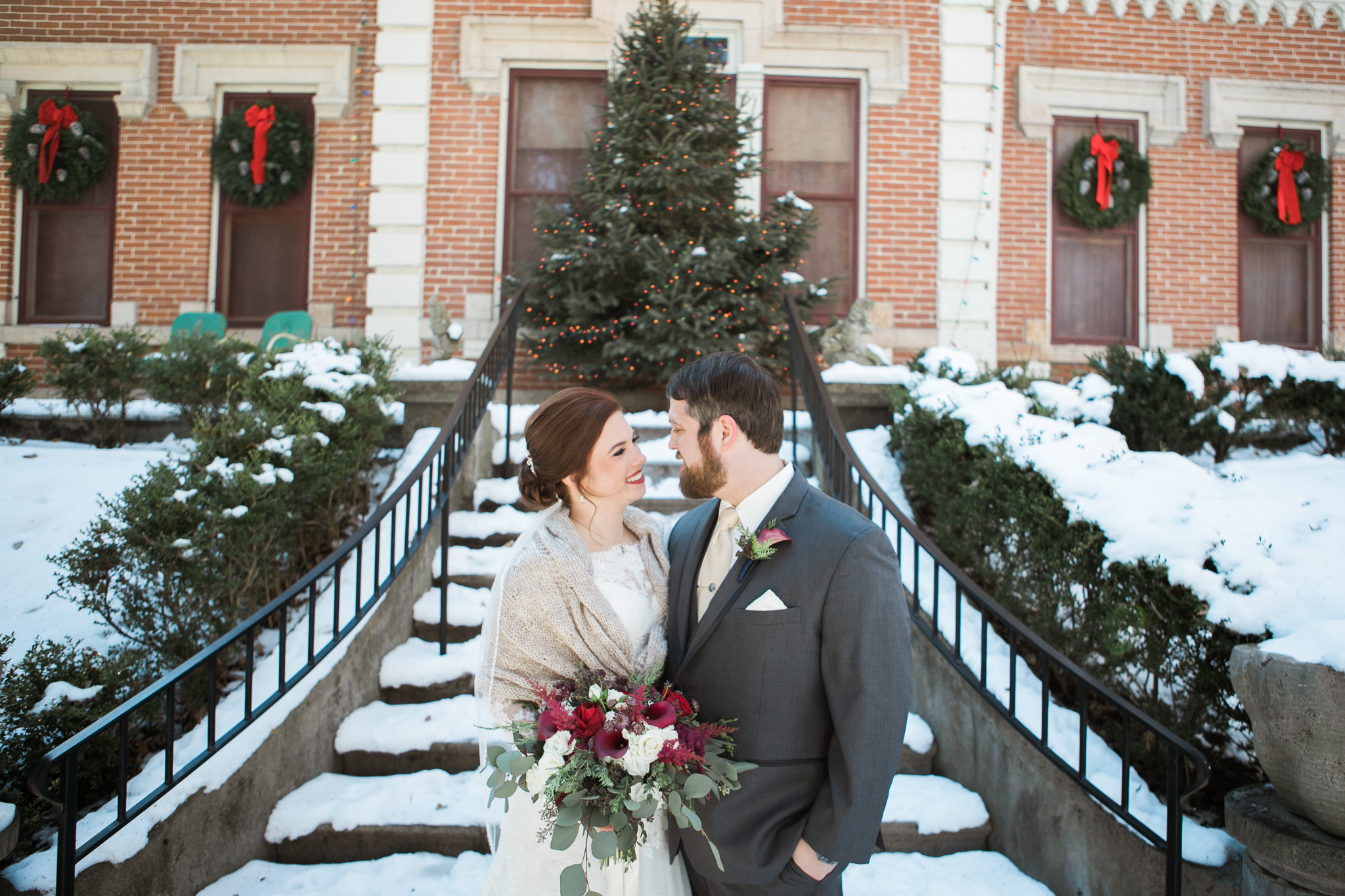 Minnesota-winter-wedding-New-Ulm_031.jpg