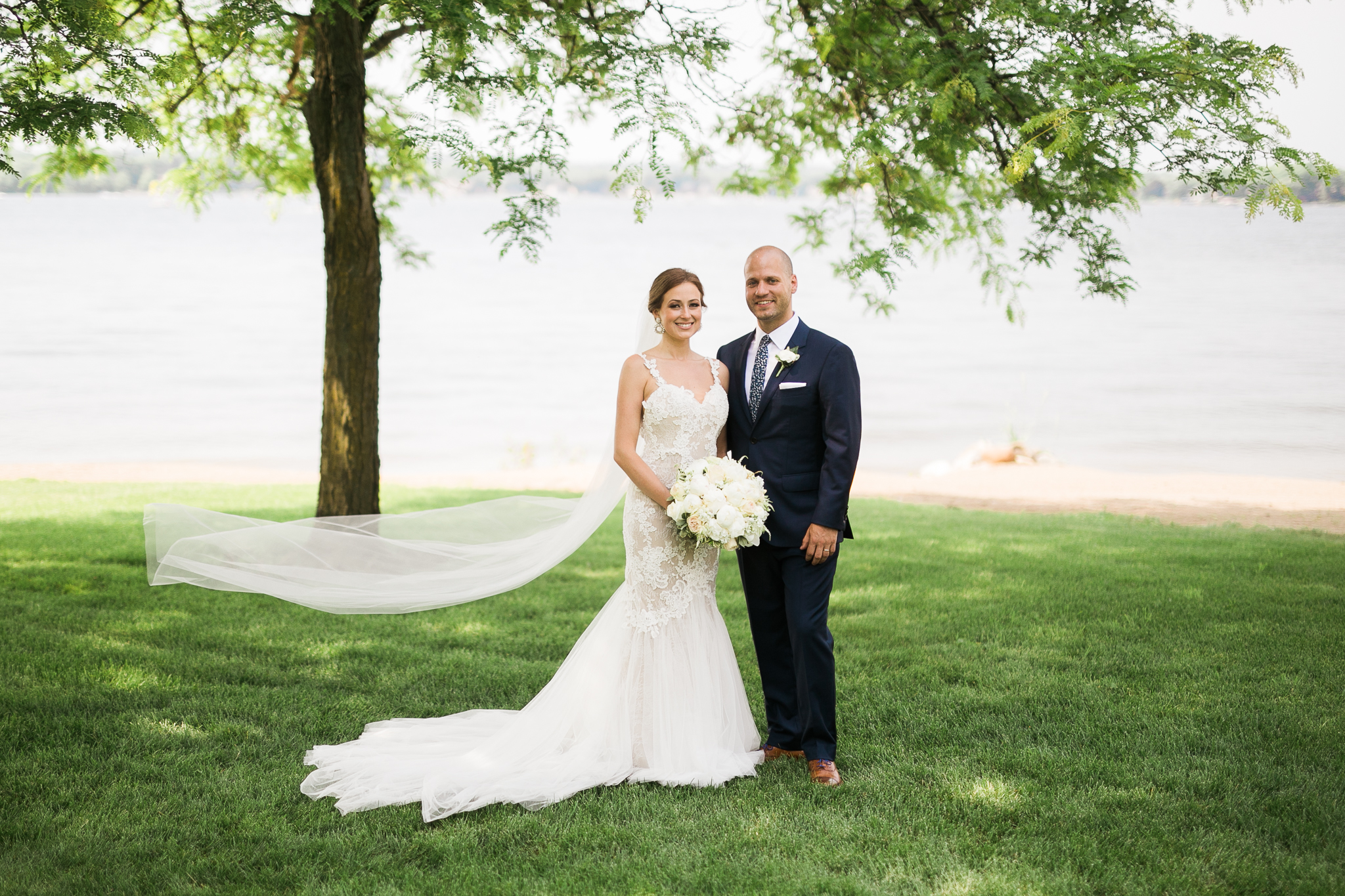 Backyard-Wisconsin-Lake-wedding_108.jpg