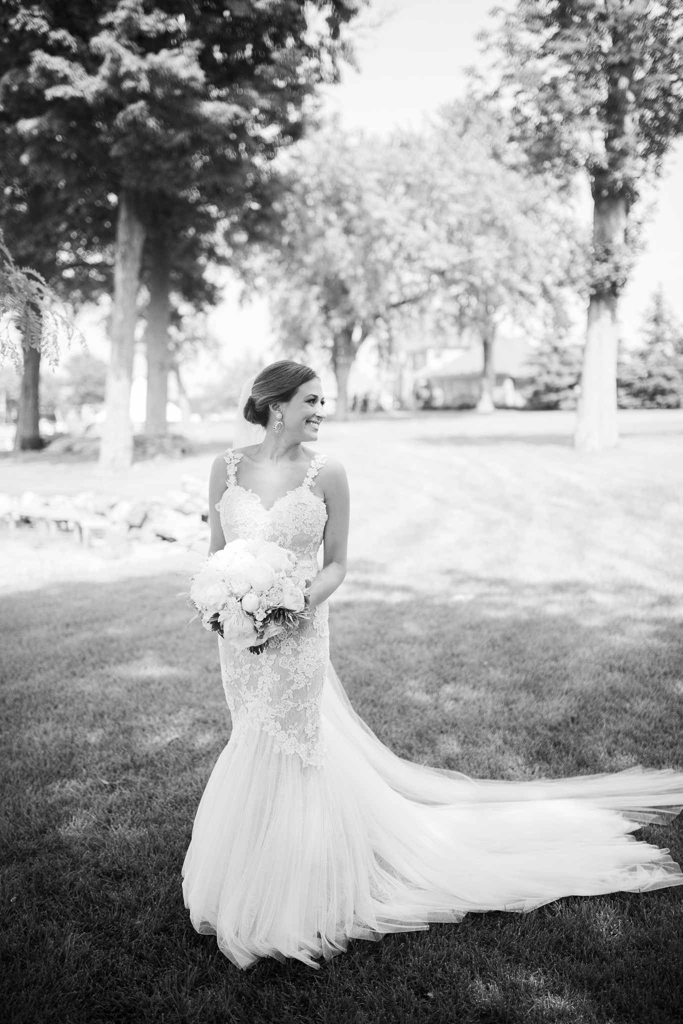 Backyard-Wisconsin-Lake-wedding_118.jpg