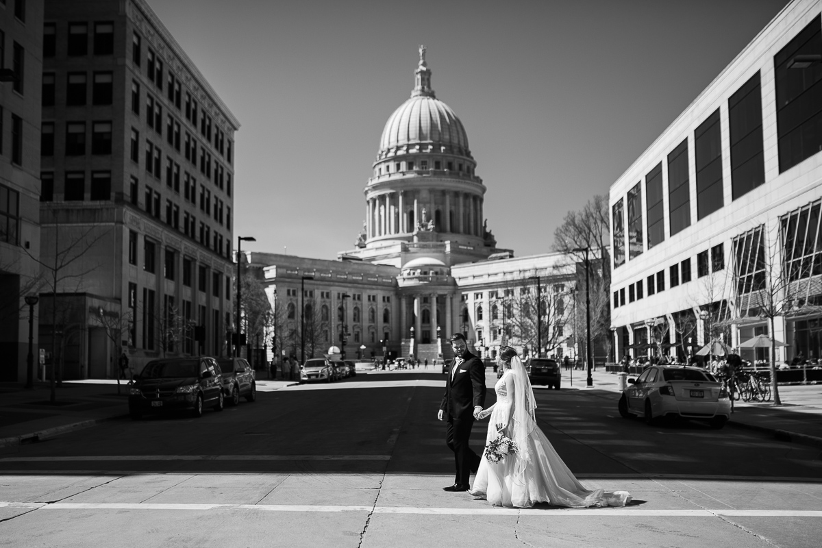 Madison-Wisconsin-downtown-wedding_049.jpg
