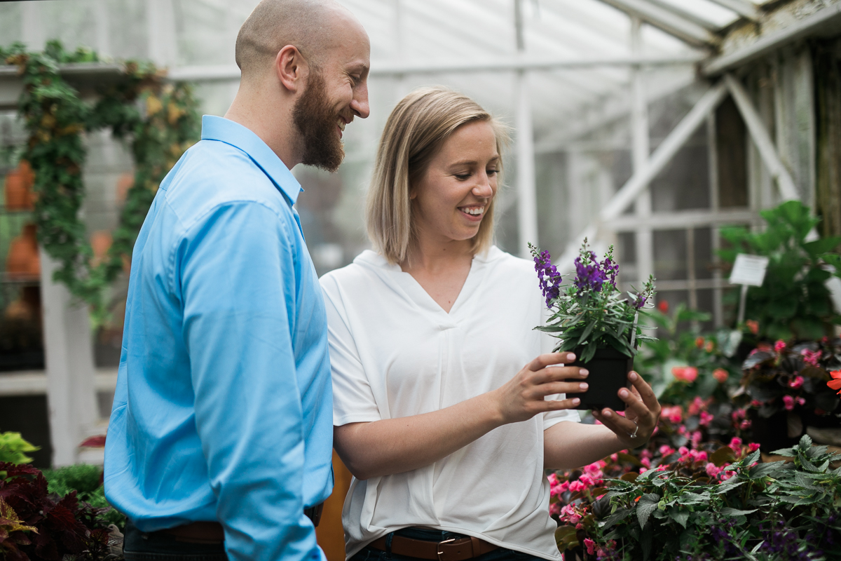 Greehouse-engagement-portraits-Delafield-Wisconsin_023.jpg